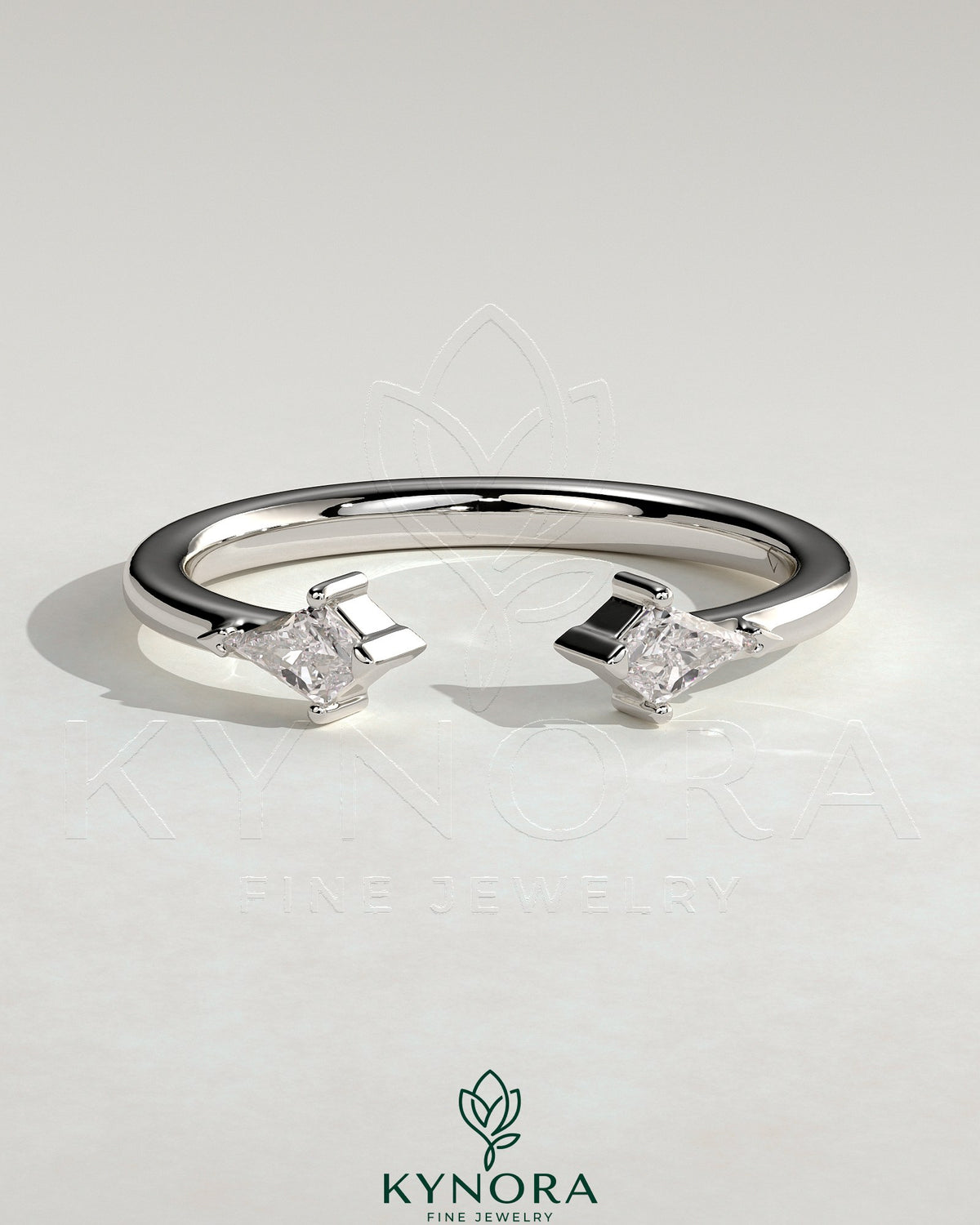 Kynora CJ Kite Accent Stone open band wedding ring with sparkling stones and sleek design, crafted for elegant wedding jewelry. Imagen principal del producto