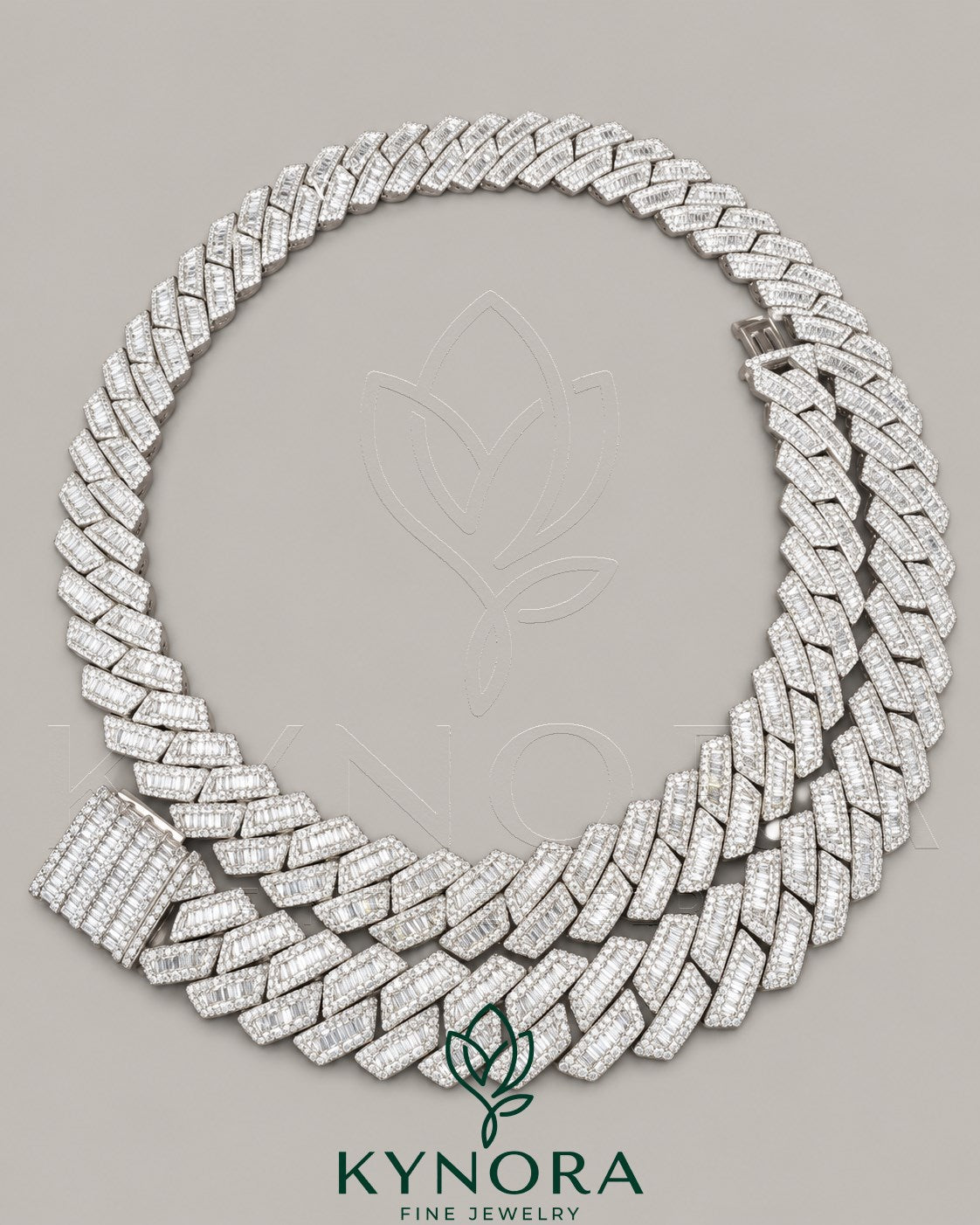 Sterling silver Cuban chain necklace with 15mm VVS1 moissanite diamonds, hip hop style, by Kynora Jewels. Imagen principal del producto