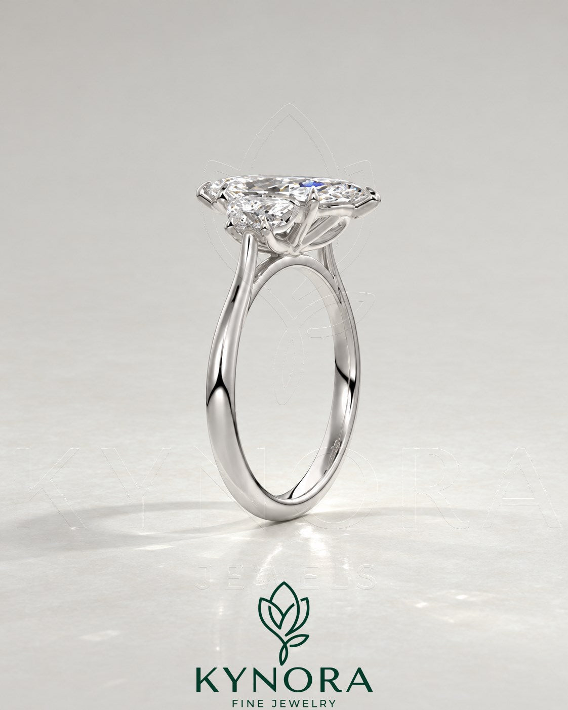 2-karätiger Solitär-Verlobungsring mit birnenförmigem Diamanten in Ost-West-Ausrichtung, Krappenfassung und geschwungener Ringschiene