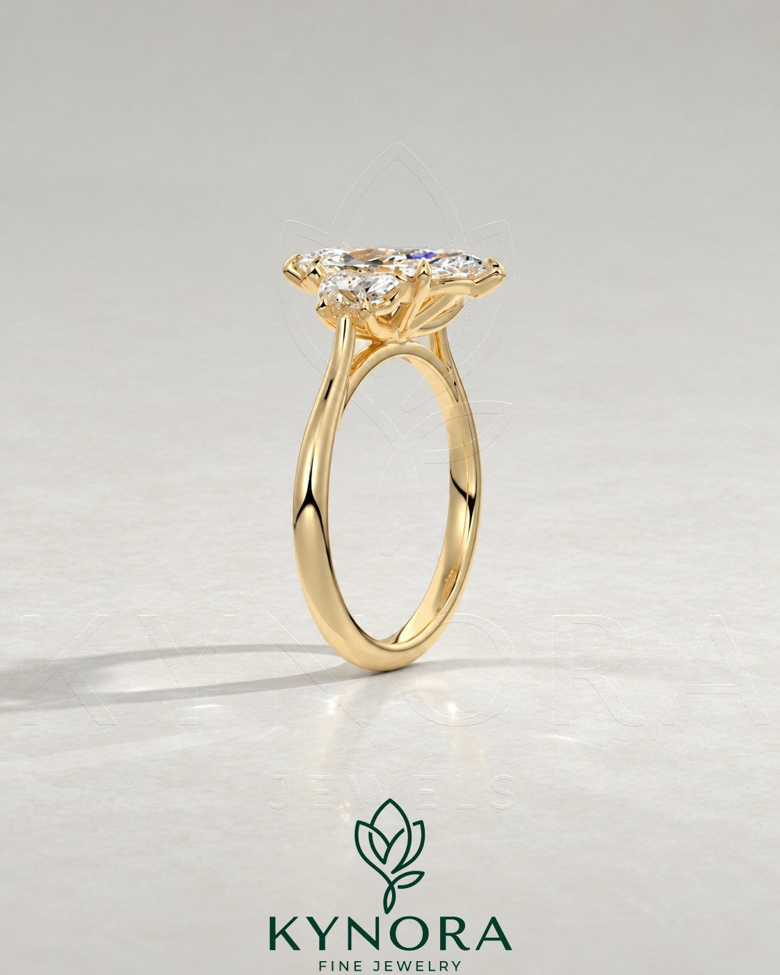 2-karätiger Solitär-Verlobungsring mit birnenförmigem Diamanten in Ost-West-Ausrichtung, Krappenfassung und geschwungener Ringschiene