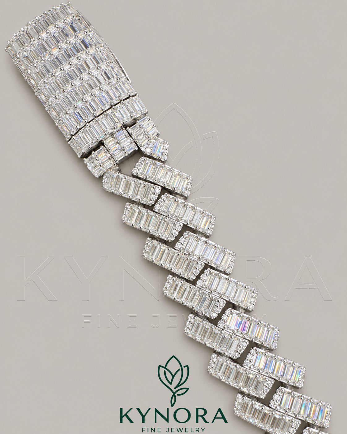 18mm VVS1 moissanite diamond Miami Cuban bracelet for men in sterling silver by Kynora Jewels, featuring a hip-hop style design.