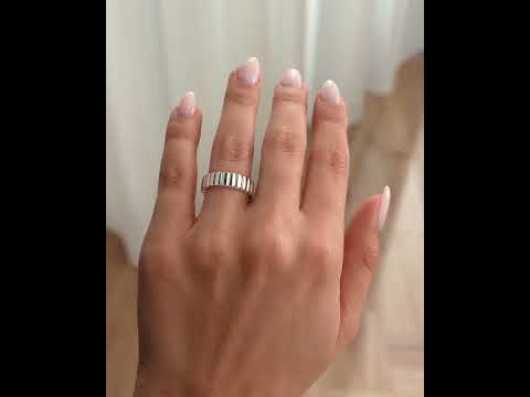 Fluted Cigar Wedding Ring